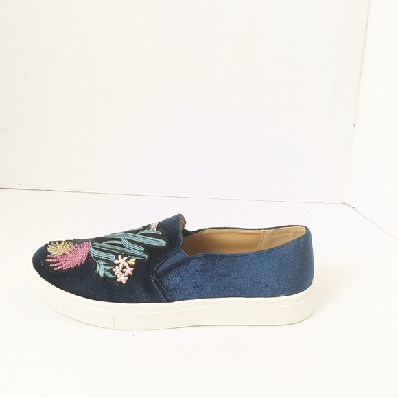 NWOT Dirty laundry velvet slides - Picture 9 of 16